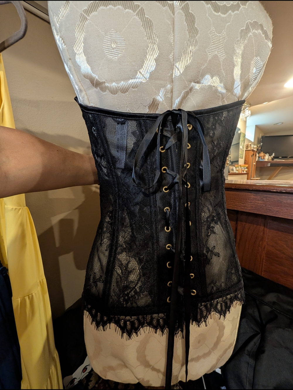 Adore Me Black Lace Corset Bustier - Picture 7 of 9